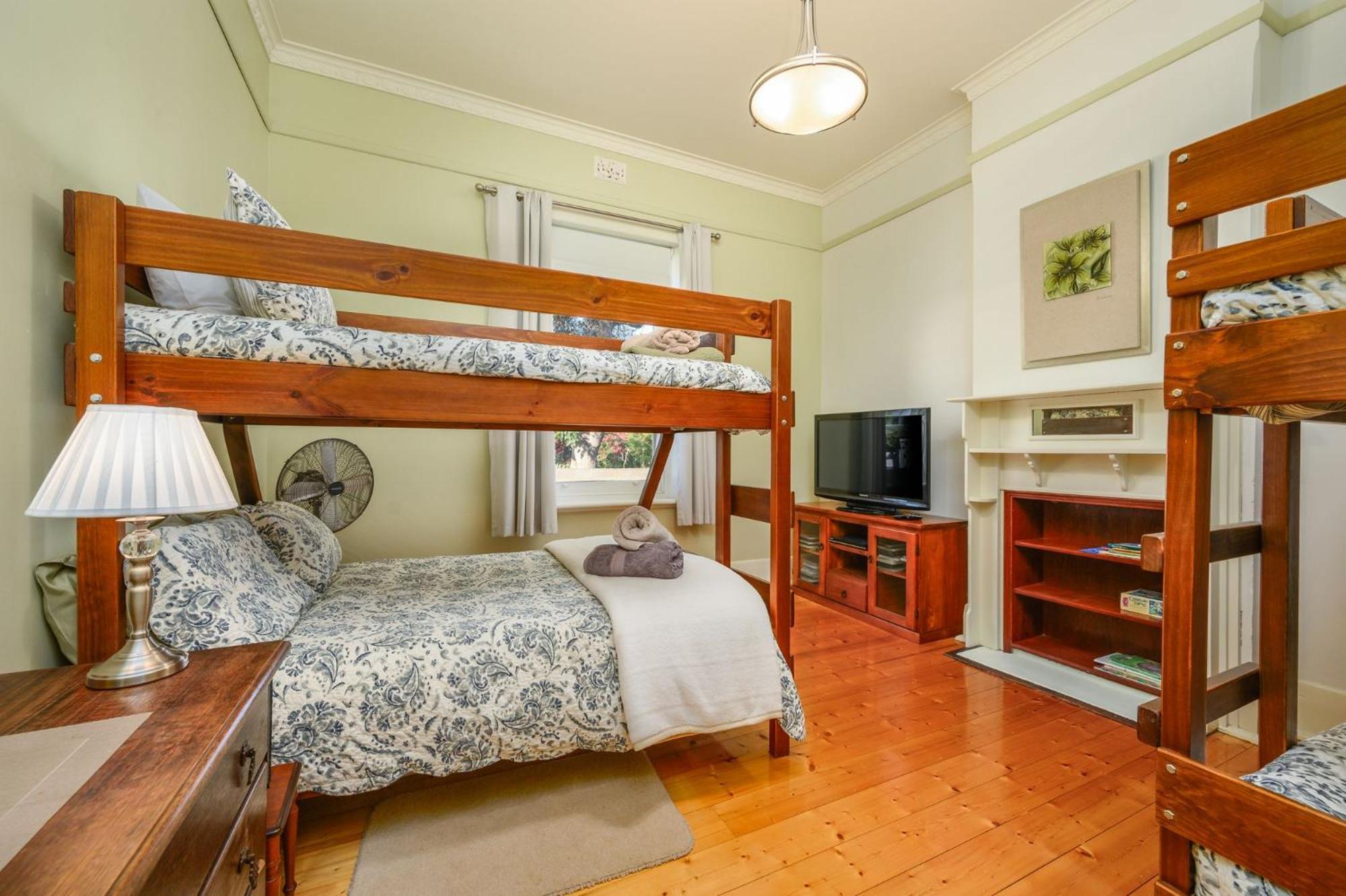 Armadale House - Kingscote Villa ภายนอก รูปภาพ